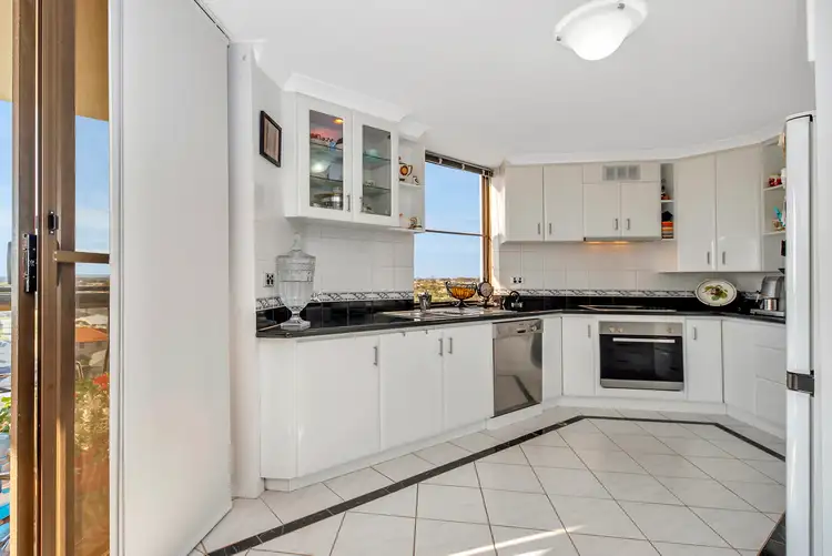 Fourth view of Homely unit listing, 30/6A Valley Road, Halls Head WA 6210