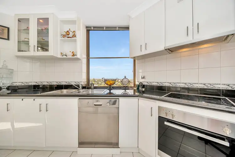 Fifth view of Homely unit listing, 30/6A Valley Road, Halls Head WA 6210