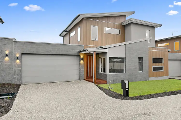 2/230 Eastbourne Road, Rosebud VIC 3939