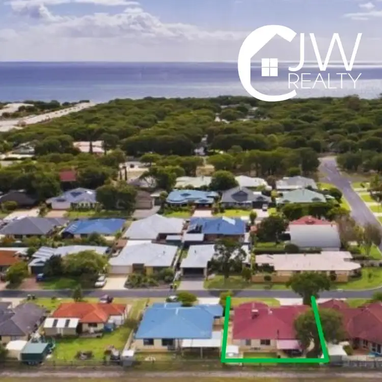 Second view of Homely house listing, 3 Woodside Way, Broadwater WA 6280