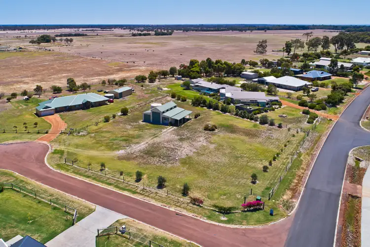 6 Serenity Grove, Ambergate WA 6280