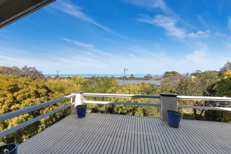 86 Beach Hill Avenue, Somers VIC 3927