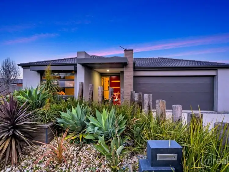 24 ALGERD Way, Pakenham VIC 3810