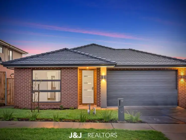 17 Sloane Drive, Clyde North VIC 3978