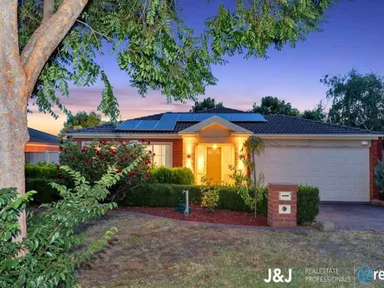 3 Dorchester Drive, Narre Warren South VIC 3805