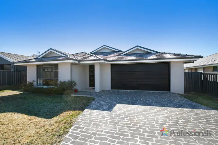 Main view of Homely house listing, 38 Albion Close, Armidale NSW 2350