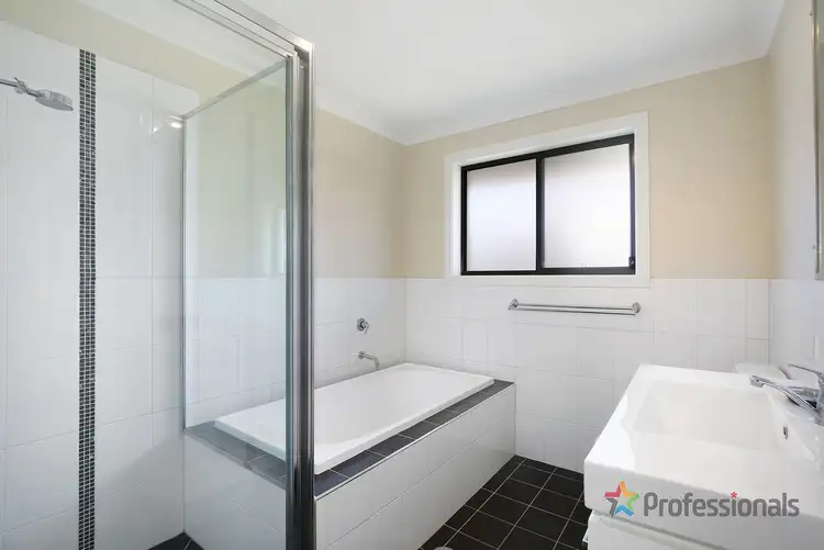Fifth view of Homely house listing, 38 Albion Close, Armidale NSW 2350