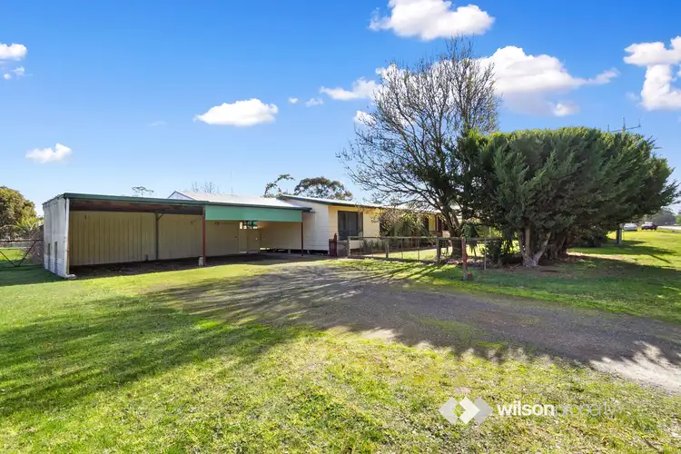 Second view of Homely house listing, 31 Stringer Road, Toongabbie VIC 3856
