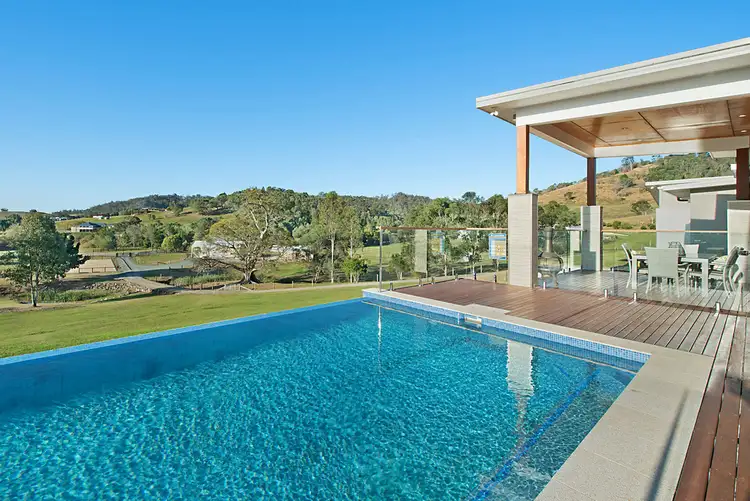 8 Range View Drive, Mount Samson QLD 4520
