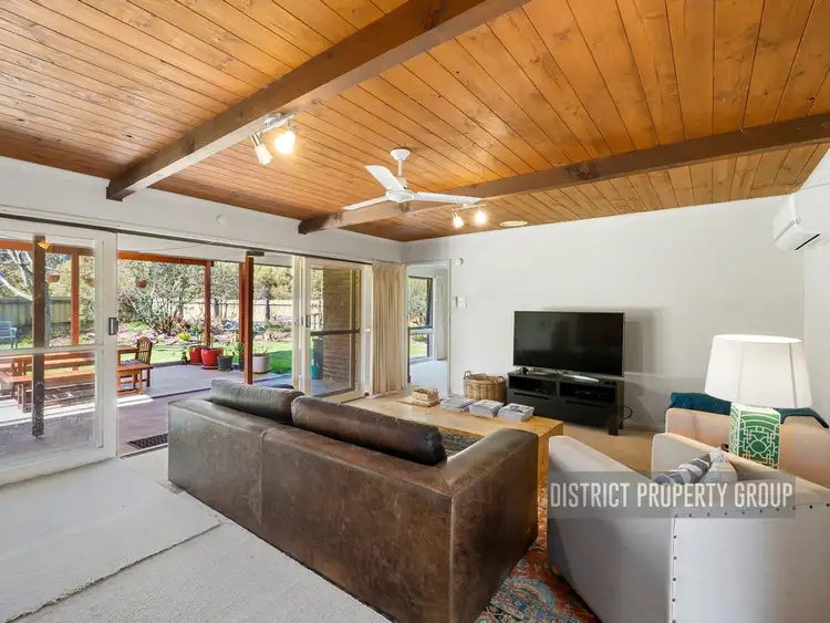 Second view of Homely house listing, 7 Prest Court, Mansfield VIC 3722