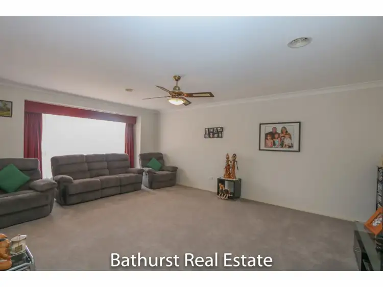Third view of Homely house listing, 8 Oaklands Drive, Llanarth NSW 2795