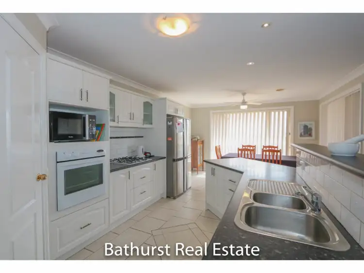Fourth view of Homely house listing, 8 Oaklands Drive, Llanarth NSW 2795