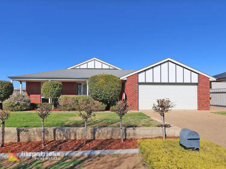 9 Cowan Place, Lloyd NSW 2650