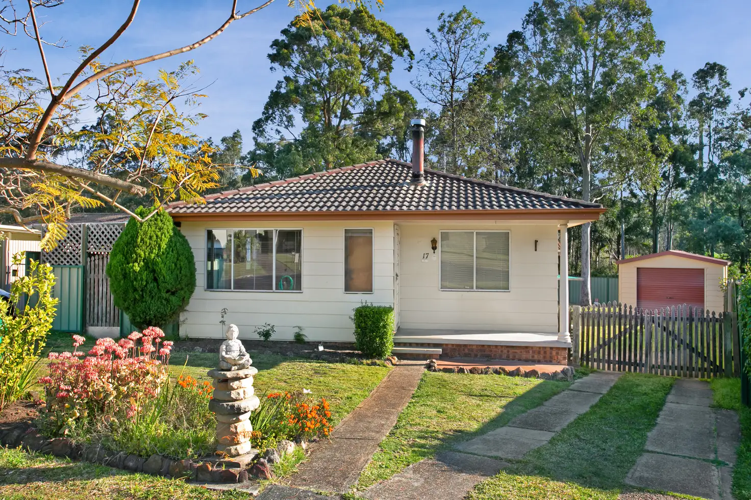Main view of Homely house listing, 17 Saarinen Close, Thornton NSW 2322