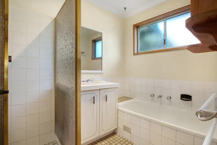 Fifth view of Homely house listing, 17 Saarinen Close, Thornton NSW 2322