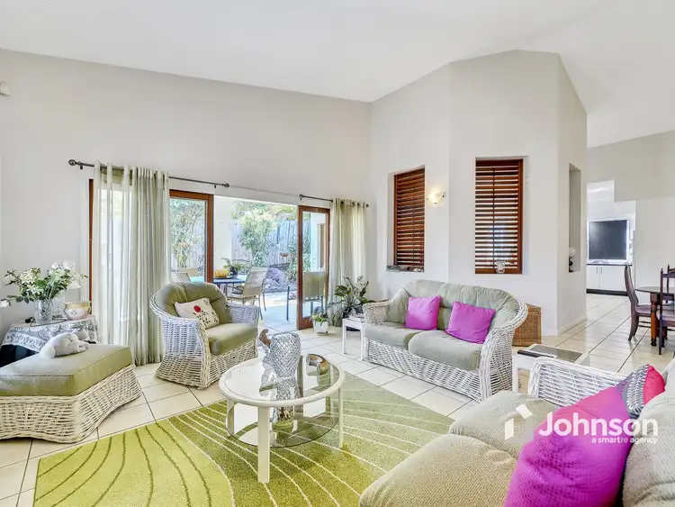 10 Mallard Place, Forest Lake QLD 4078