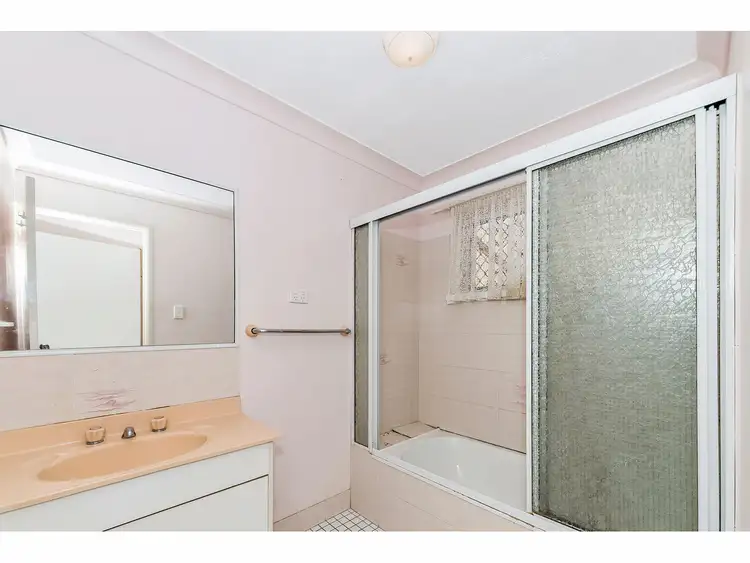 Fifth view of Homely house listing, 2 Rosella Court, Condon QLD 4815