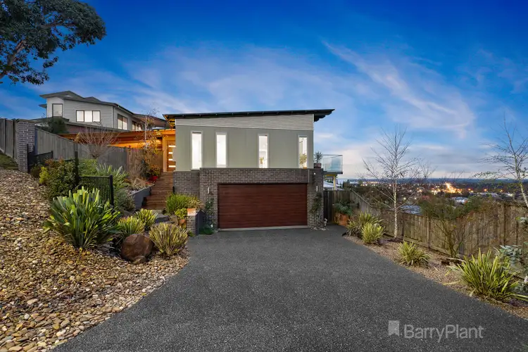 39 Highland Drive, Pakenham VIC 3810