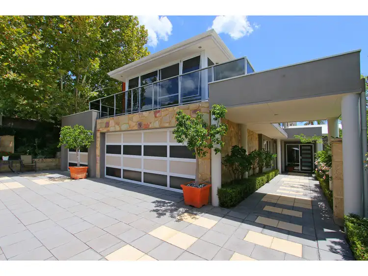 12 Hawkins Street, Mount Pleasant WA 6153