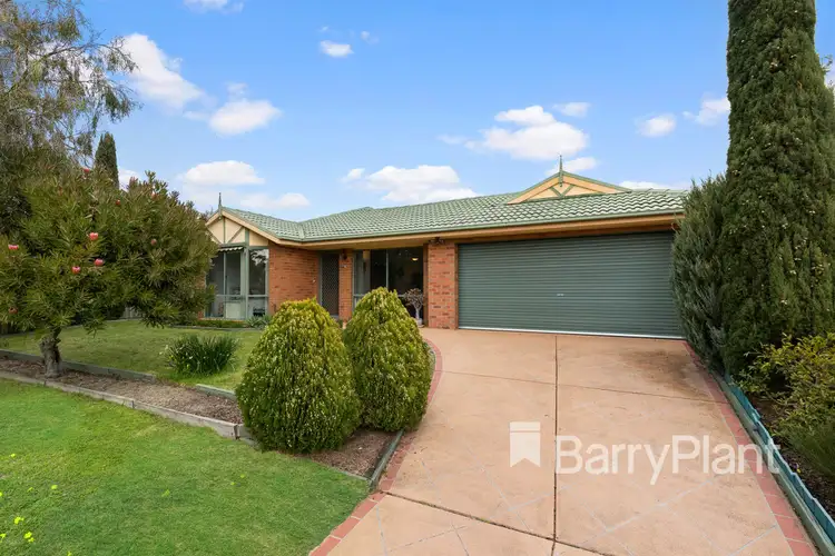 8 Dunstone Drive, Rosebud VIC 3939