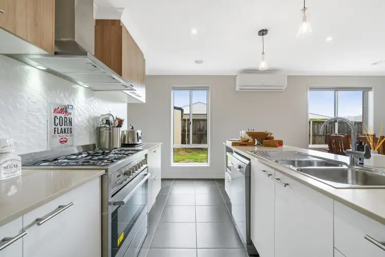 Fifth view of Homely house listing, 14 Redgum Court, Sale VIC 3850