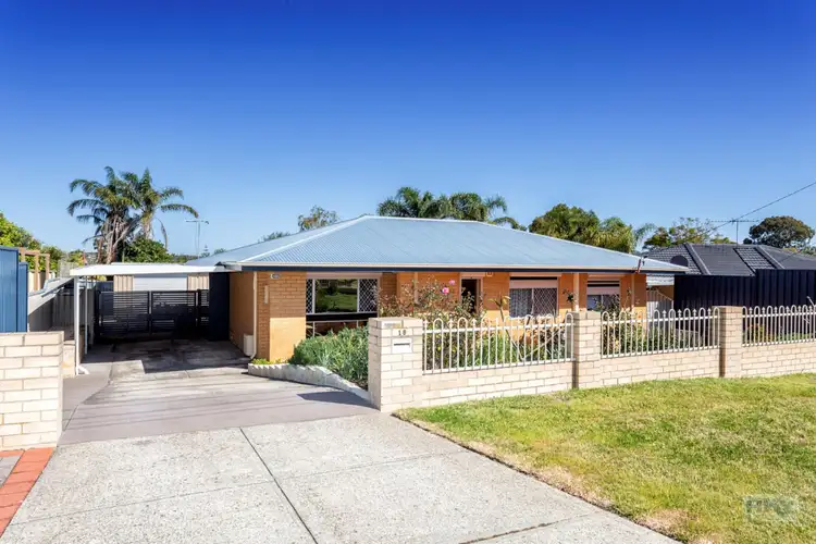 18 Hurlston Way, Koondoola WA 6064