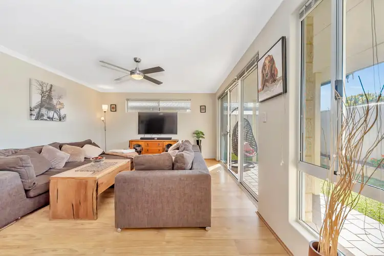 Fifth view of Homely house listing, 10 Bourke Close, Ravenswood WA 6208