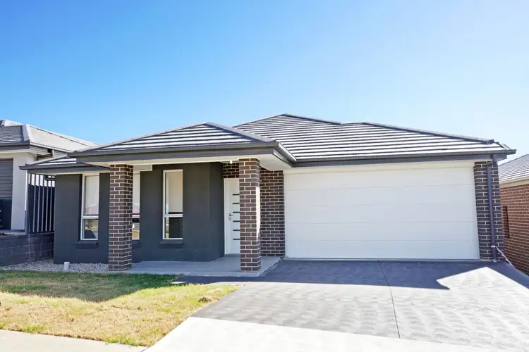 28 Cashmere Road, Glenmore Park NSW 2745