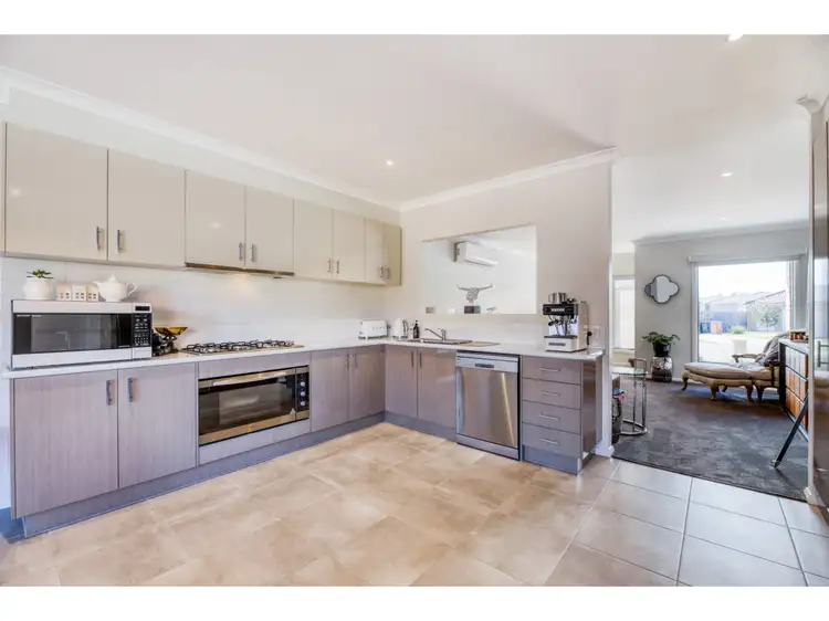 Fourth view of Homely townhouse listing, 2/28 Shakespeare Court, Drouin VIC 3818