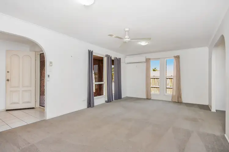 Sixth view of Homely house listing, 2 Weatherley Court, Clinton QLD 4680