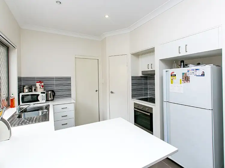 Third view of Homely townhouse listing, 4/88 Candytuft Place, Calamvale QLD 4116