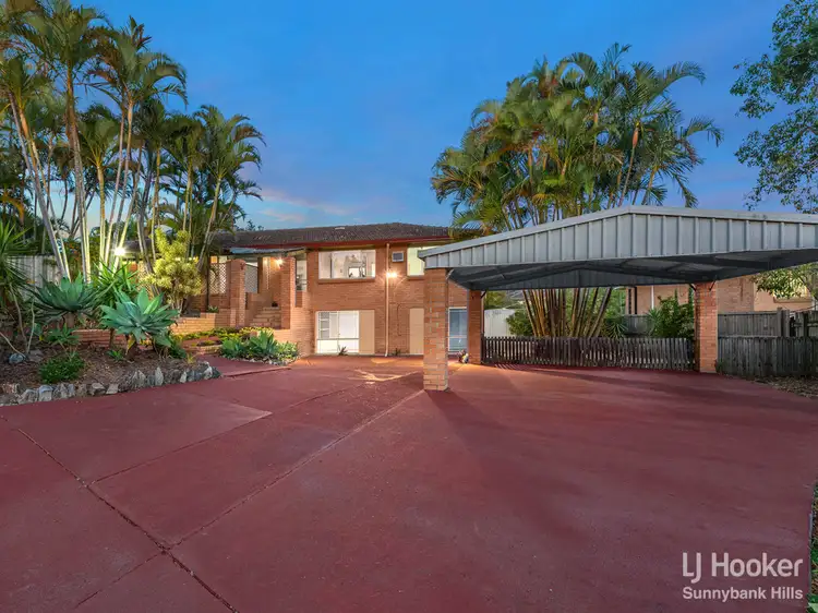 27 Copenhagen Street, Wishart QLD 4122