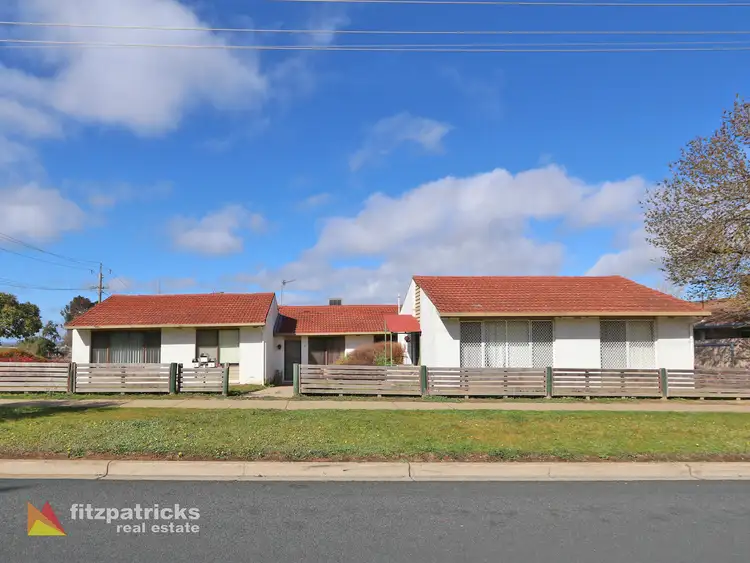 Fifth view of Homely block of units listing, 1-3/95 Ziegler Avenue, Kooringal NSW 2650
