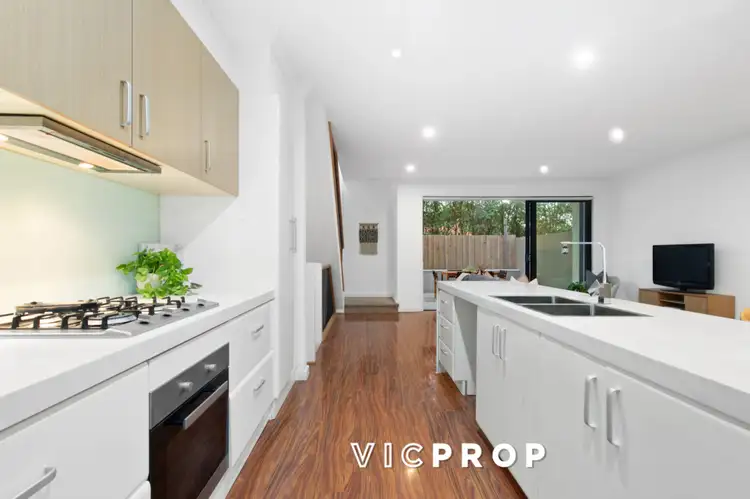 Fifth view of Homely townhouse listing, 4/6 Hill Court, Doncaster VIC 3108