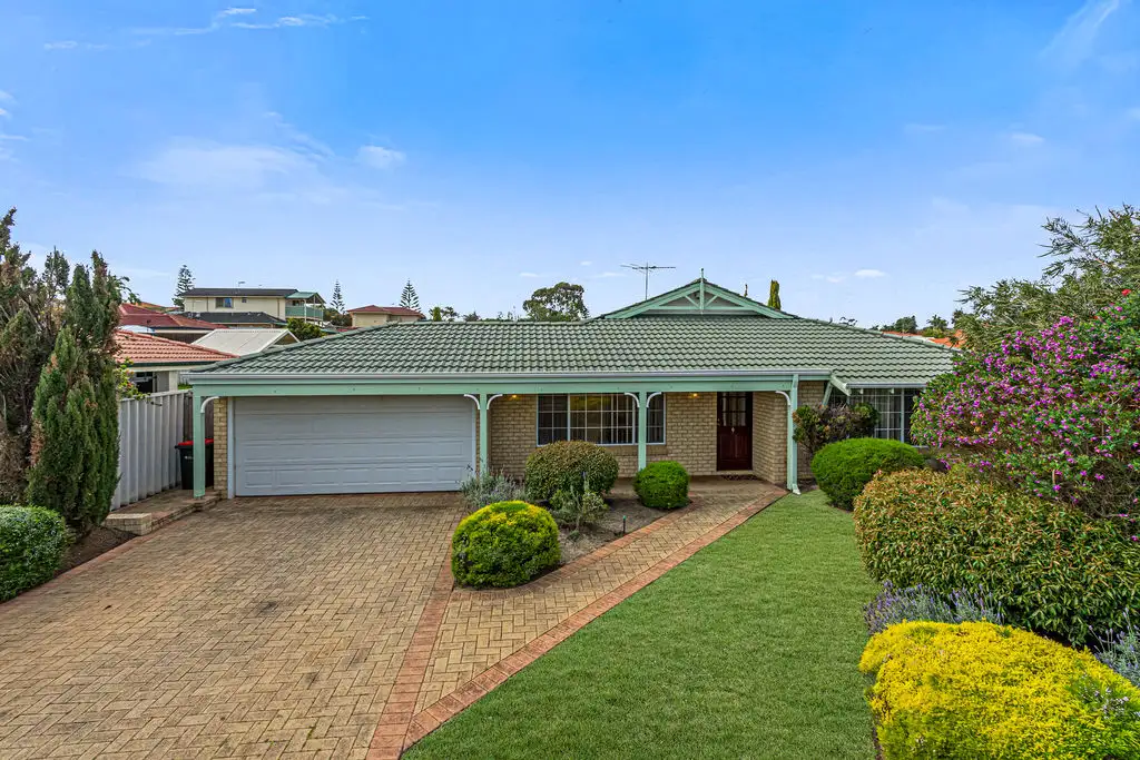 Main view of Homely house listing, 2 Shetland Rise, Kinross WA 6028