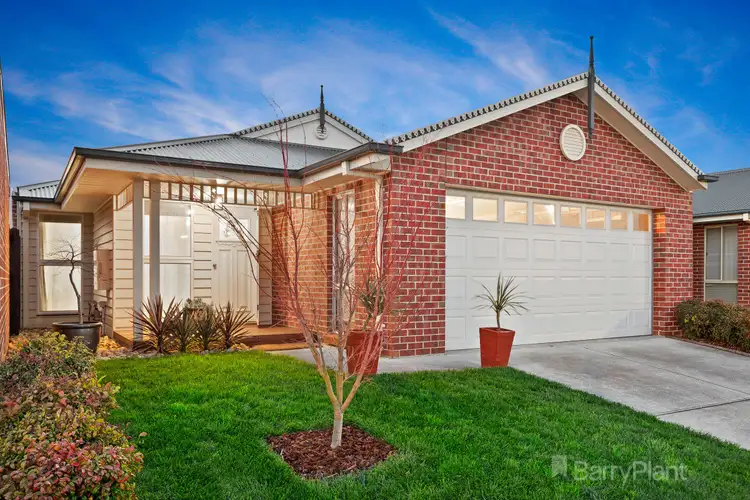 14 Discovery Street, Pakenham VIC 3810