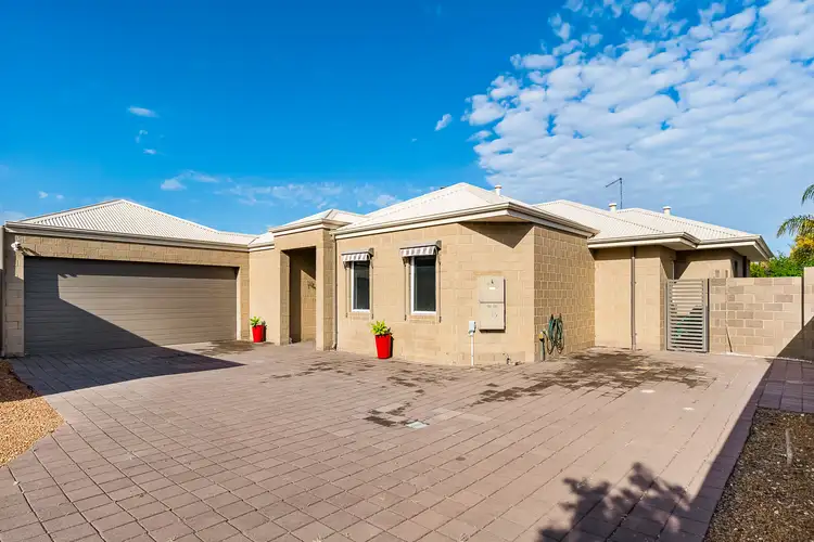 4/309 Wharf Street, Queens Park WA 6107