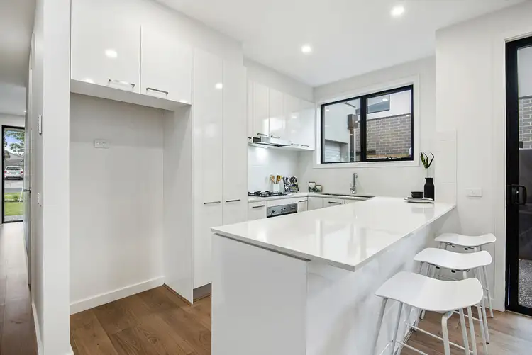 Fifth view of Homely townhouse listing, 2/3 Bayview Road, Mornington VIC 3931