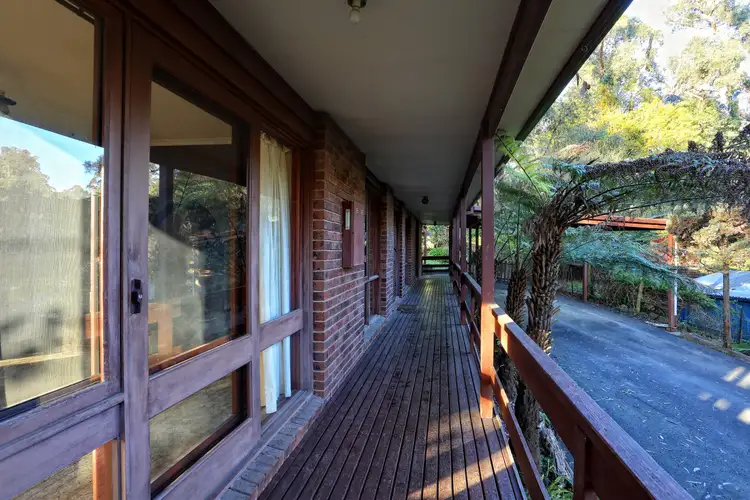 38 Caroline Avenue, Cockatoo VIC 3781