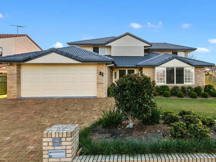 21 Breadsell Street, Carindale QLD 4152