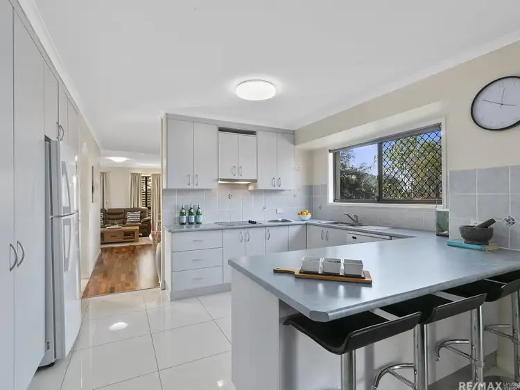 Sixth view of Homely house listing, 1 Lydford Court, Carindale QLD 4152