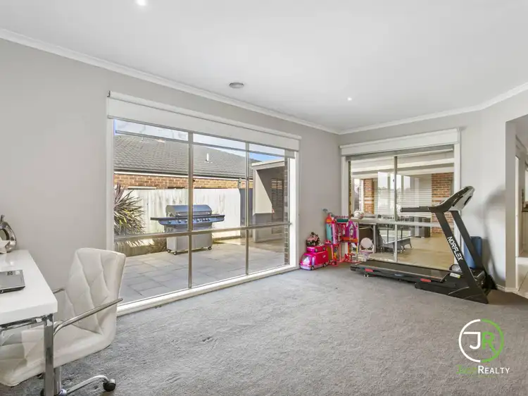 Sixth view of Homely house listing, 16 Durnoch Place, Cranbourne VIC 3977