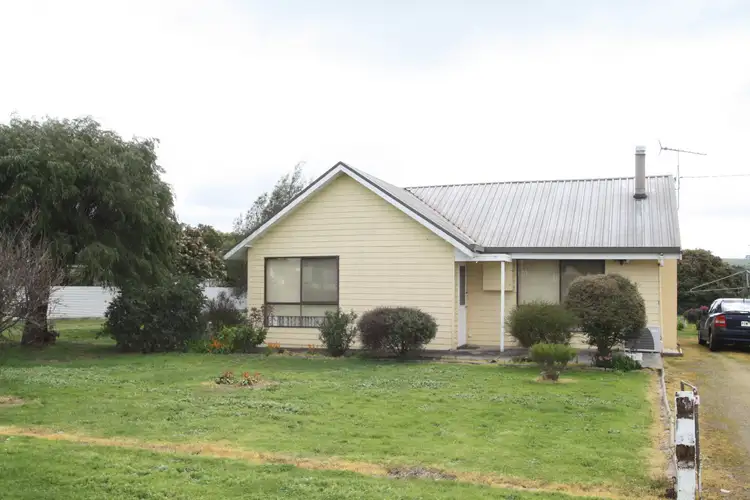 2 McKebery Street, Coleraine VIC 3315