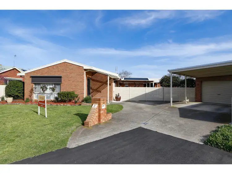 Second view of Homely house listing, 3 Dion Court, Sale VIC 3850