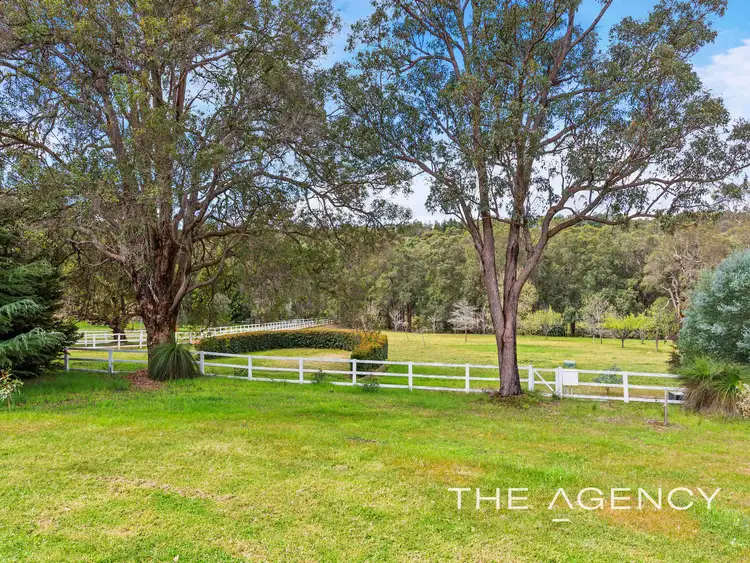 715 Higginson Road, Stoneville WA 6081