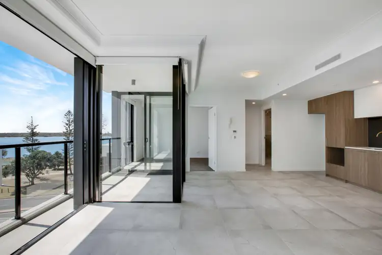 509/372 Marine Parade, Labrador QLD 4215