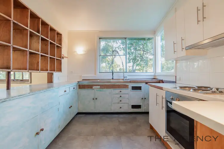 2 View Way, Kalamunda WA 6076