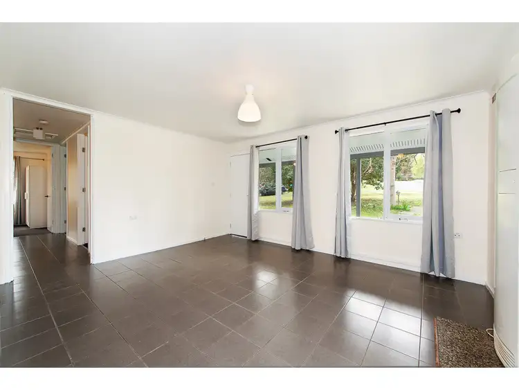 Fourth view of Homely house listing, 36 Hibiscus Crescent, West Albury NSW 2640
