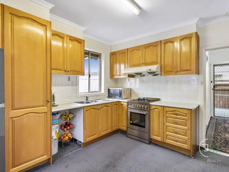 10 Mclean Crescent, Dandenong North VIC 3175