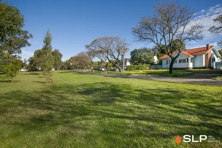 74 Nicholas Crescent, Hilton WA 6163